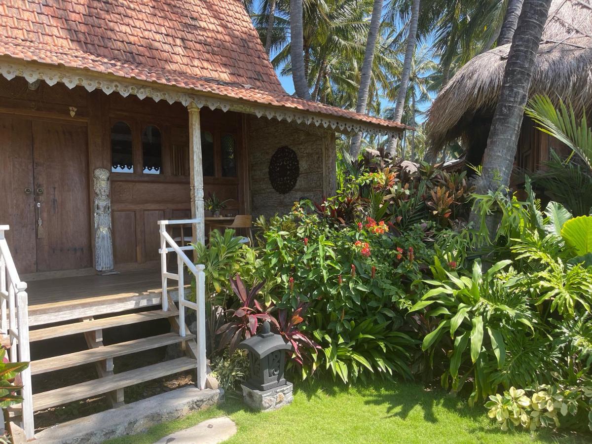 Louka Beach Bali Tianyar Exterior foto