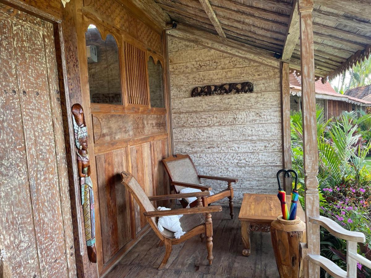 Louka Beach Bali Tianyar Exterior foto