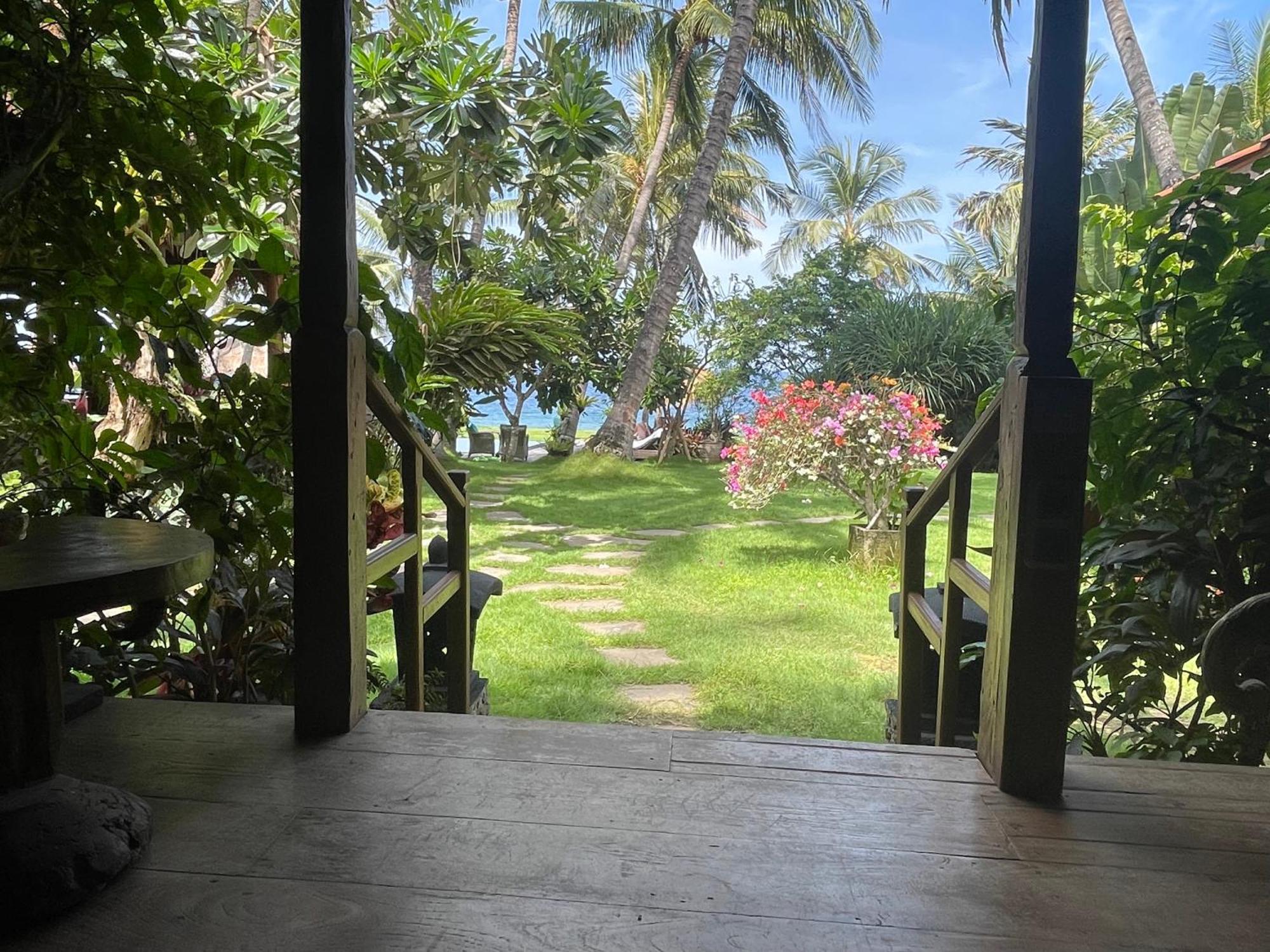 Louka Beach Bali Tianyar Exterior foto