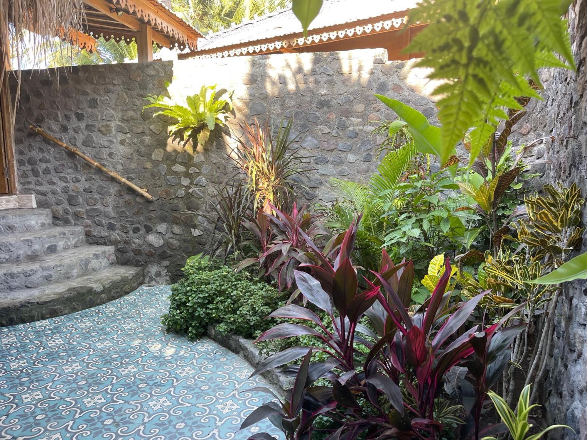 Louka Beach Bali Tianyar Cameră foto